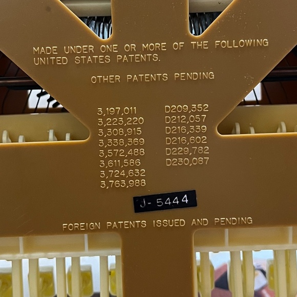 Vintage MARXWRITER Typewriter - Picture 9 of 16